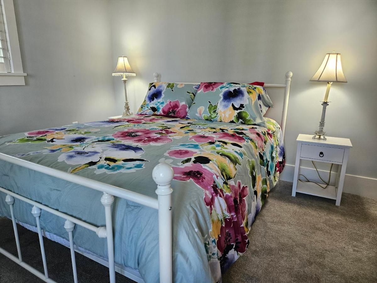 Low Country Cottage In Beautiful Habersham Beaufort Eksteriør billede