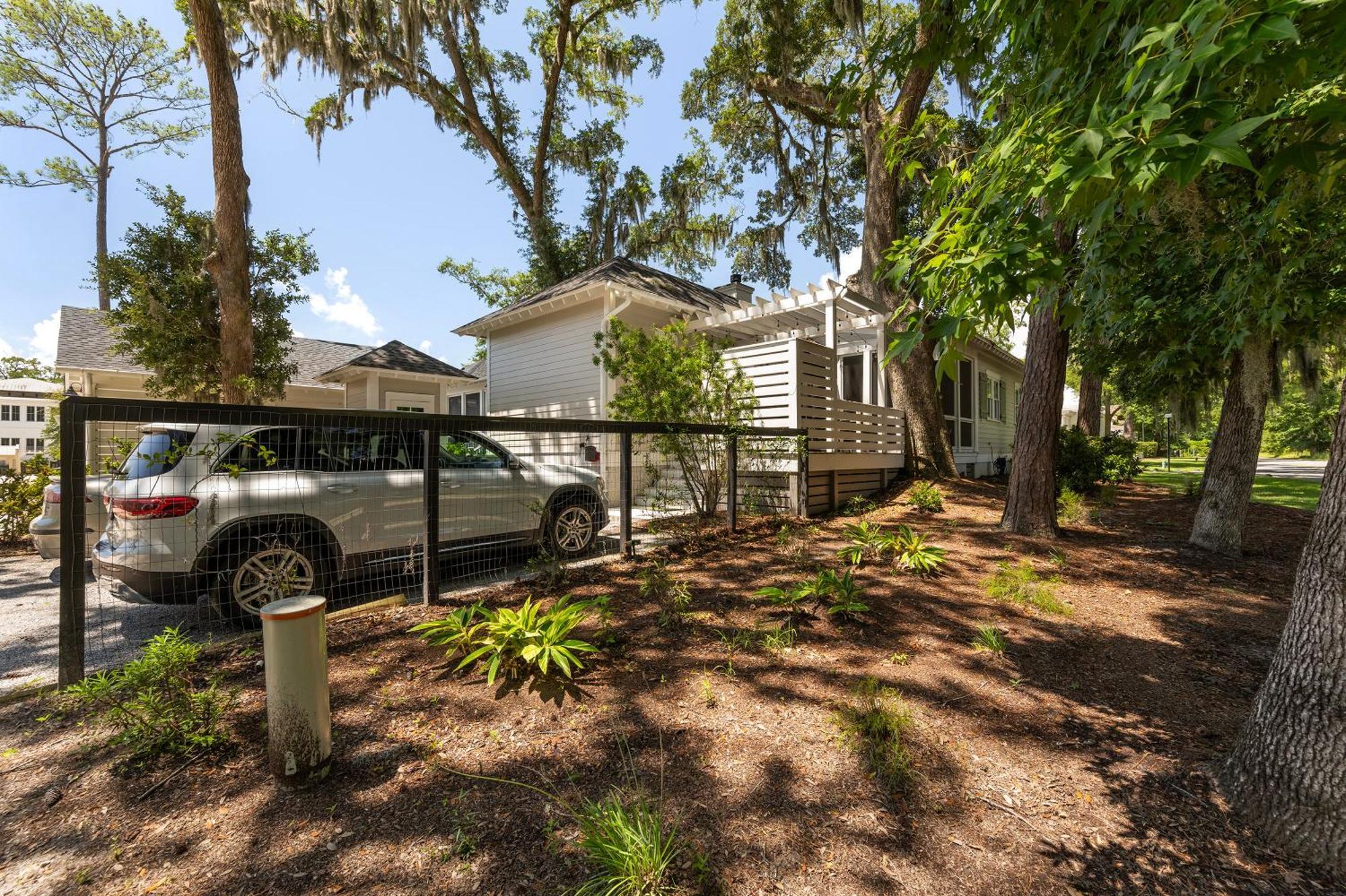 Low Country Cottage In Beautiful Habersham Beaufort Eksteriør billede
